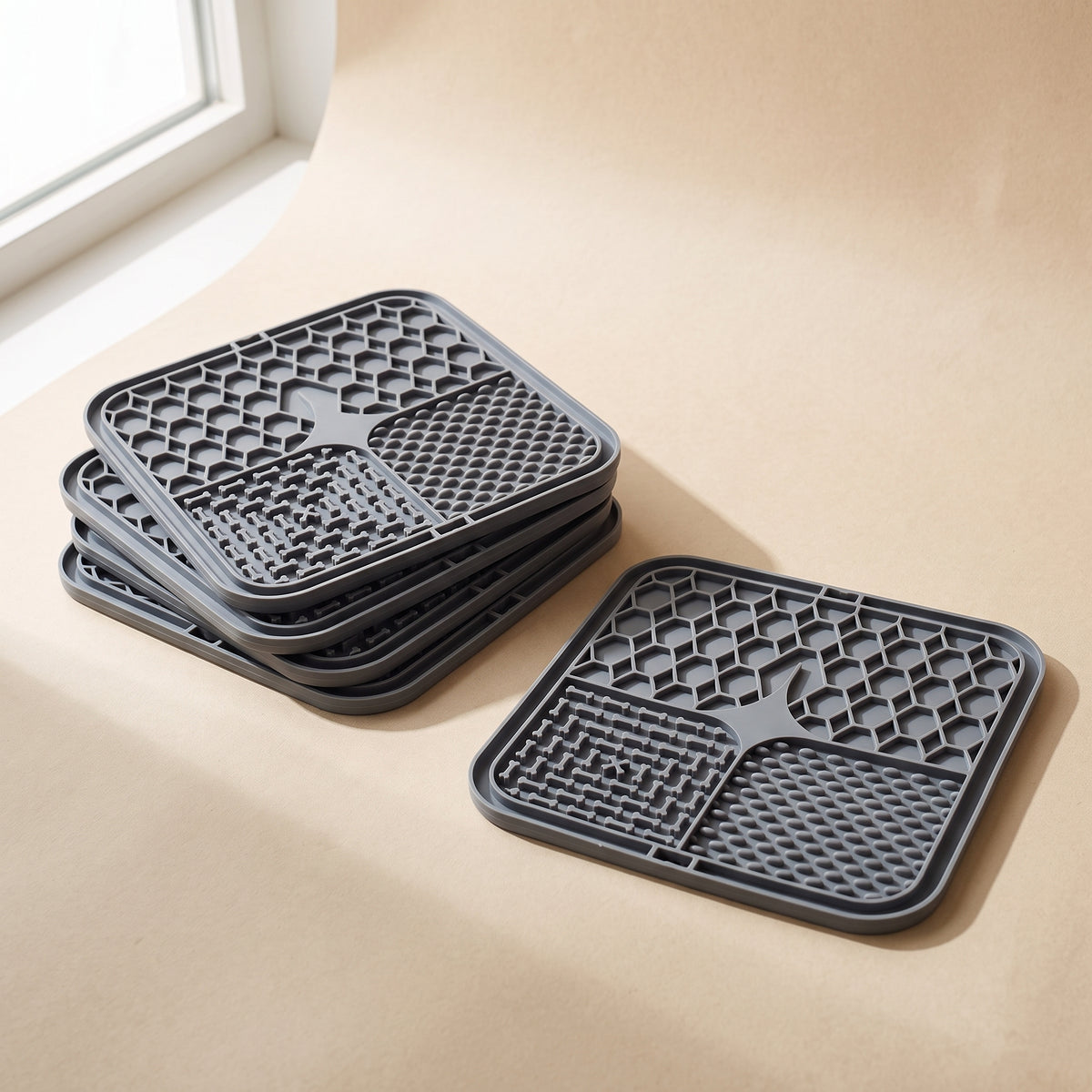 ZenCalm Settle™ — Suction Lick Mat