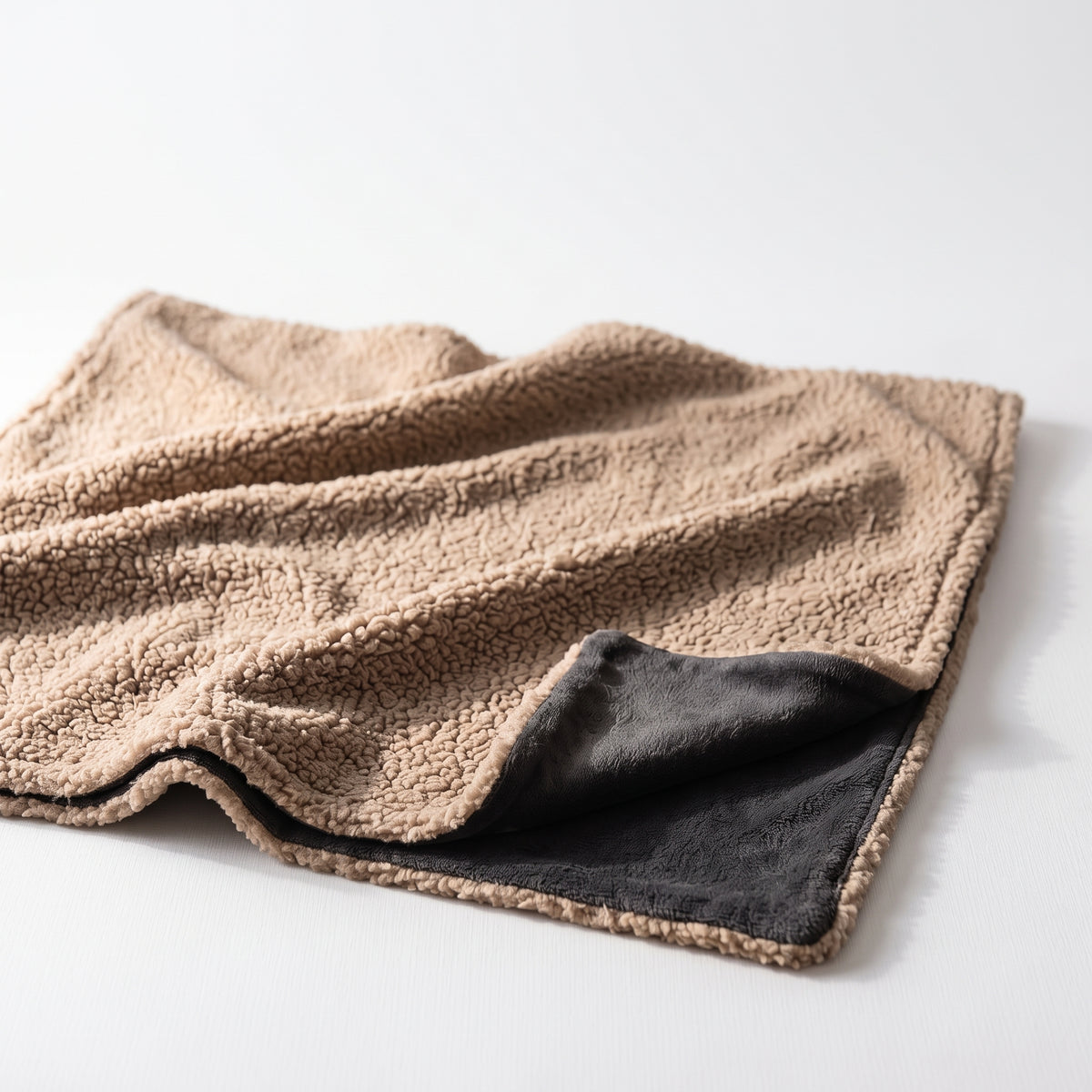 ZenCalm Comfort Blanket™ — Water-Resistant Sherpa Throw
